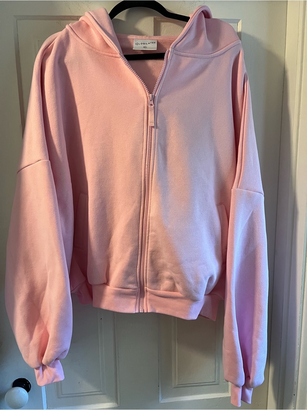 Blogilates Pink Marshmallow Women’s Oversized full zip Hooded Sweatshirt - Picture 2 of 4